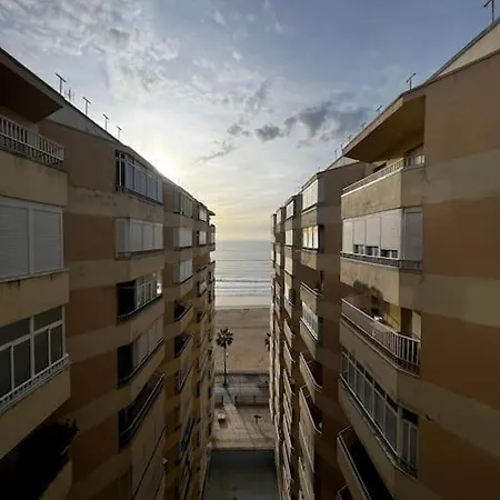 Piso Amplio-primera Linea Playa Apartment Cadiz