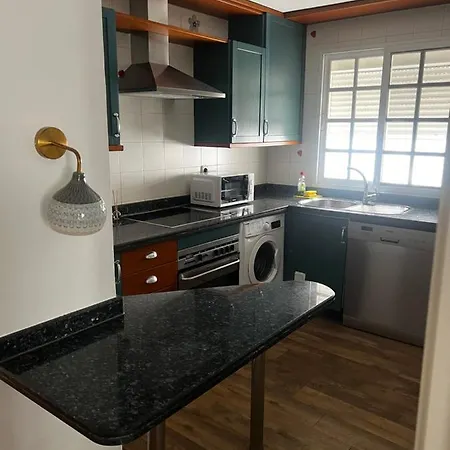 Piso Amplio-primera Linea Playa